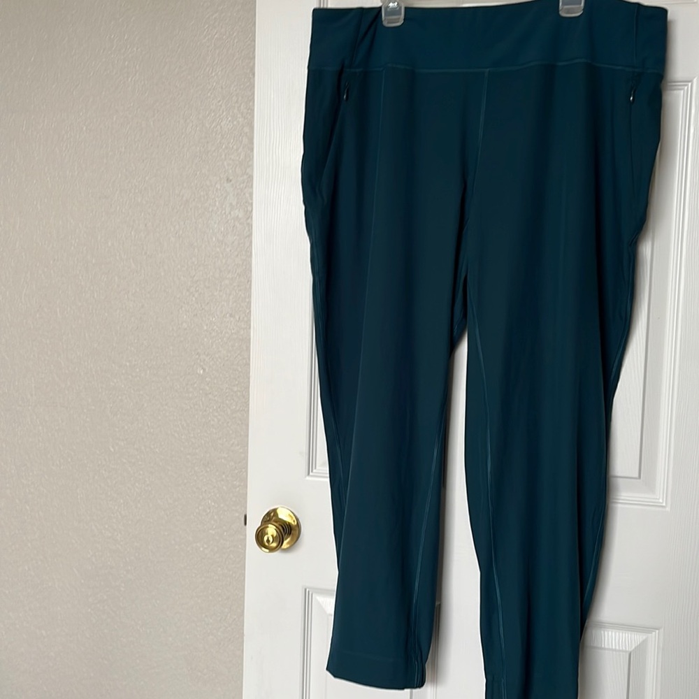Ascend Jogger